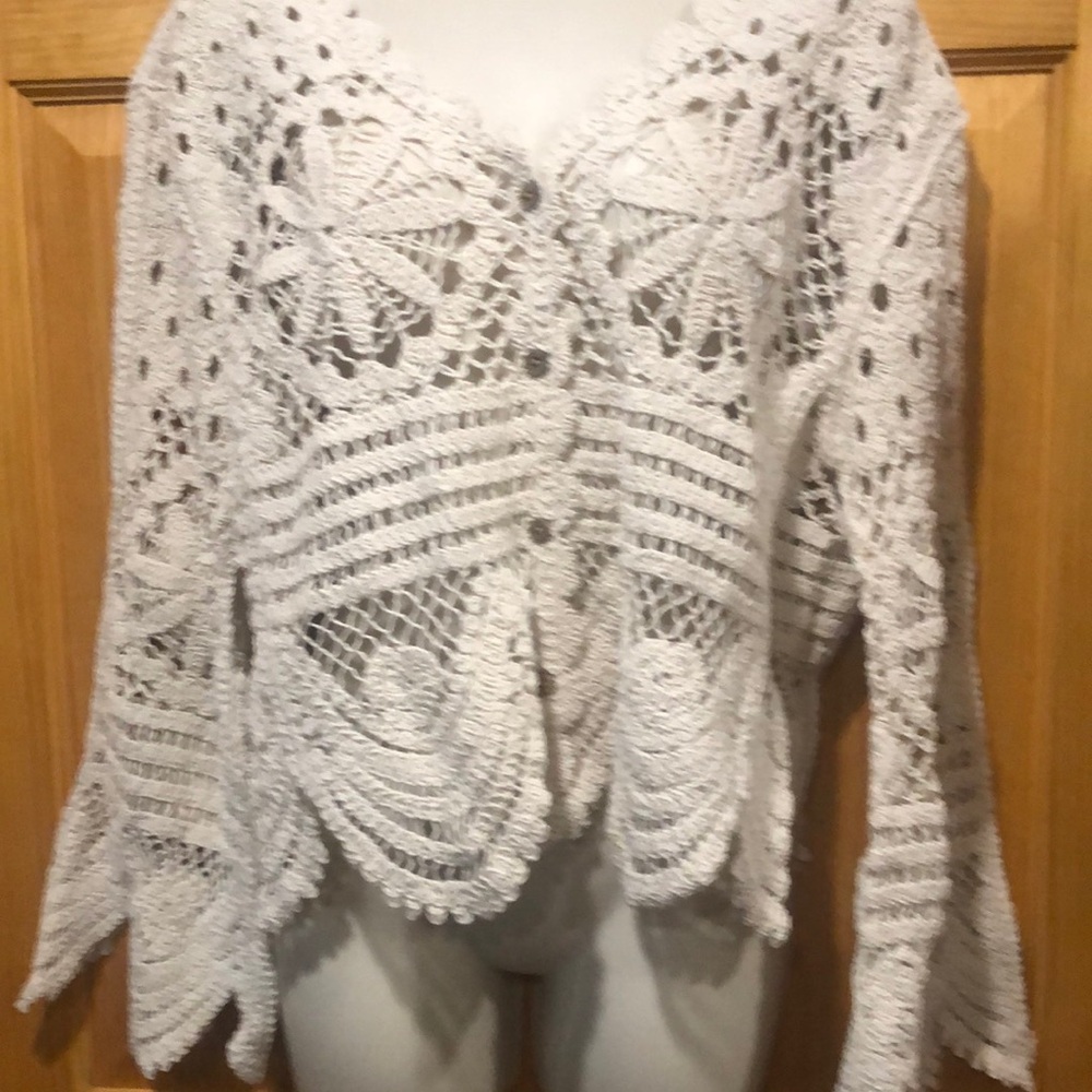 Solitaire White Cardigan with Intricate Lace Patterns